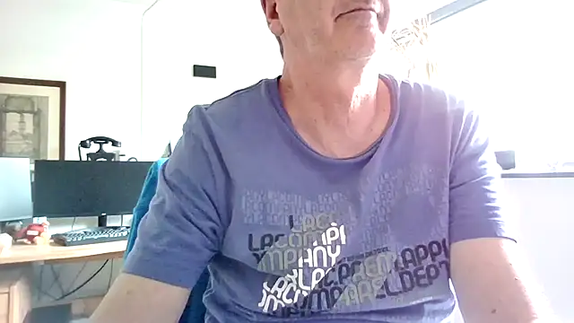 Snapshot of HotLucas66 chatting on 04/13/26, 01:26 HotLucas66 online show from 04/13/26, 01:26