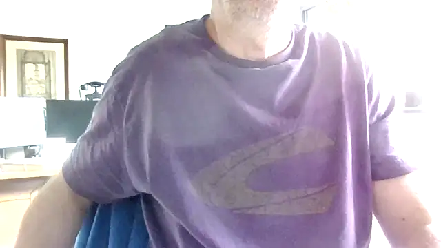 Snapshot of HotLucas66 chatting on 03/27/26, 02:51 HotLucas66 online show from 03/27/26, 02:51