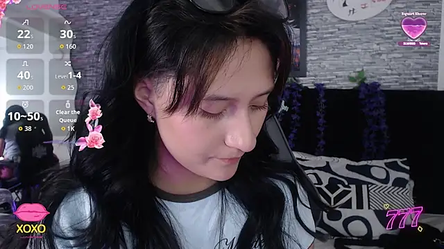 eyes moonn online show from 07/16/26, 12:57
