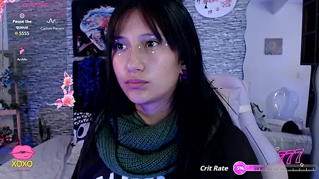 Snapshot of eyes_moonn chatting on 05/28/26, 12:33 eyes moonn online show from 05/28/26, 12:33