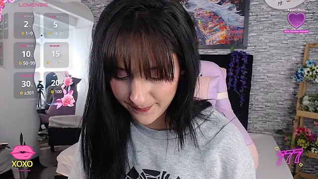 eyes moonn online show from 06/12/26, 12:47