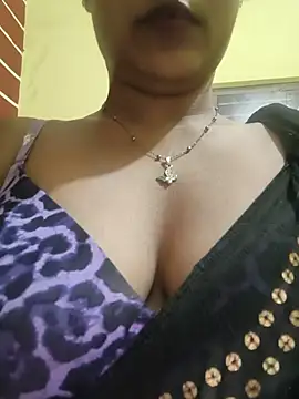 Snapshot of Rubina_Love chatting on 06/09/26, 08:10 Rubina Love online show from 06/09/26, 08:10