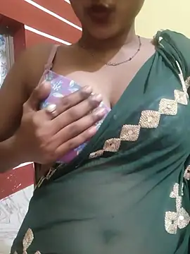 Snapshot of Rubina_Love chatting on 06/30/26, 03:56 Rubina Love online show from 06/30/26, 03:56