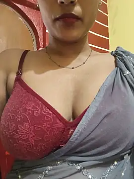 Snapshot of Rubina_Love chatting on 06/28/26, 11:49 Rubina Love online show from 06/28/26, 11:49
