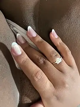 Ninfetinha35 online show from 04/17/26, 12:30