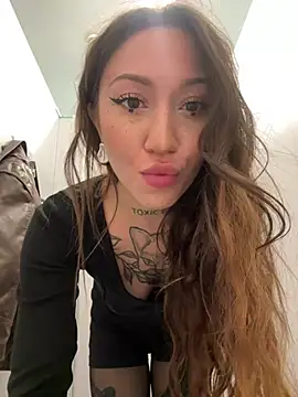 Snapshot of SaintSquirt chatting on 05/28/26, 11:38 SaintSquirt online show from 05/28/26, 11:38