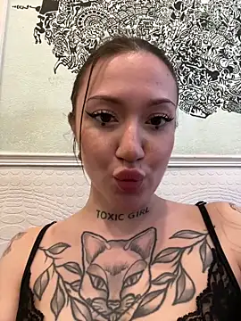 Snapshot of SaintSquirt chatting on 04/02/26, 04:02 SaintSquirt online show from 04/02/26, 04:02