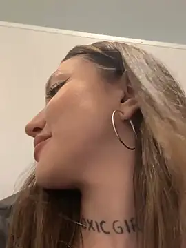 Snapshot of SaintSquirt chatting on 03/25/26, 11:42 SaintSquirt online show from 03/25/26, 11:42