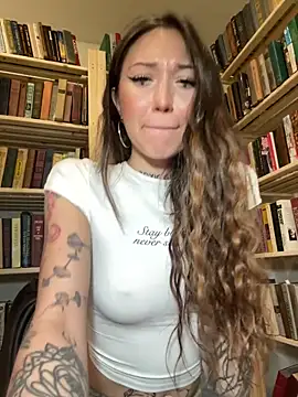 Snapshot of SaintSquirt chatting on 05/29/26, 12:11 SaintSquirt online show from 05/29/26, 12:11