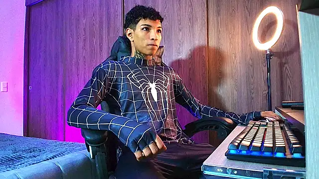 im Usuga online show from 03/30/26, 12:28