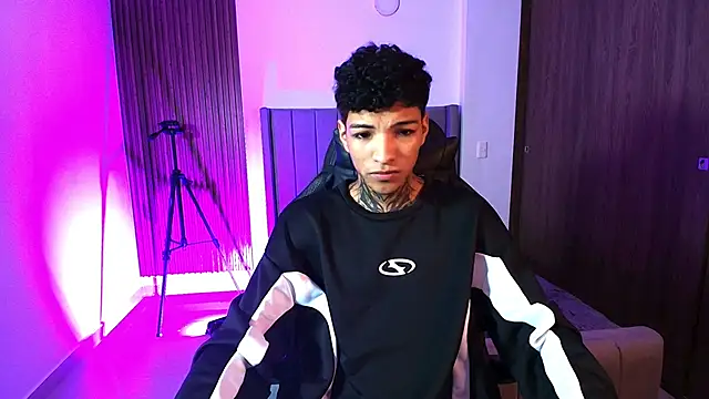 im Usuga online show from 04/06/26, 11:33