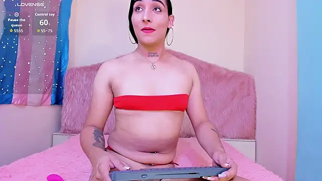 Snapshot of Skarlet_Ruiz_ chatting on 06/29/26, 07:35 Skarlet Ruiz online show from 06/29/26, 07:35