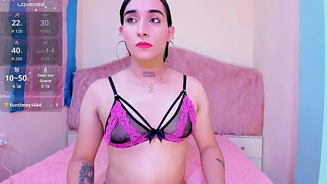 Snapshot of Skarlet_Ruiz_ chatting on 06/22/26, 12:02 Skarlet Ruiz online show from 06/22/26, 12:02