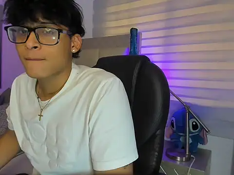 Snapshot of mathias_oberlin chatting on 04/03/26, 07:42 mathias oberlin online show from 04/03/26, 07:42