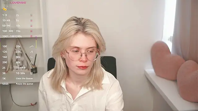 Snapshot of CarleySuski chatting on 04/10/26, 05:14 CarleySuski online show from 04/10/26, 05:14