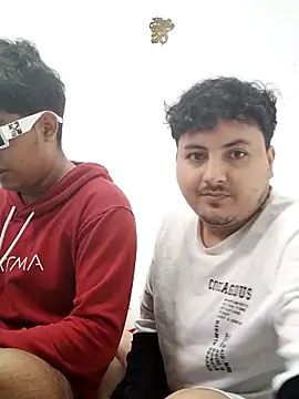 dyland gaga online show from 04/02/26, 08:37