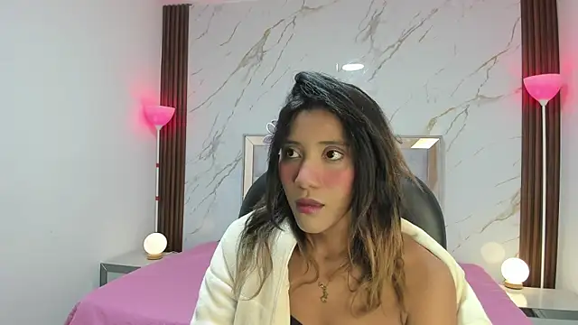 Snapshot of EsperanzaMora chatting on 04/18/26, 11:56 EsperanzaMora online show from 04/18/26, 11:56