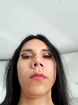 Snapshot of GinaLaFenix chatting on 05/23/26, 06:40 GinaLaFenix online show from 05/23/26, 06:40