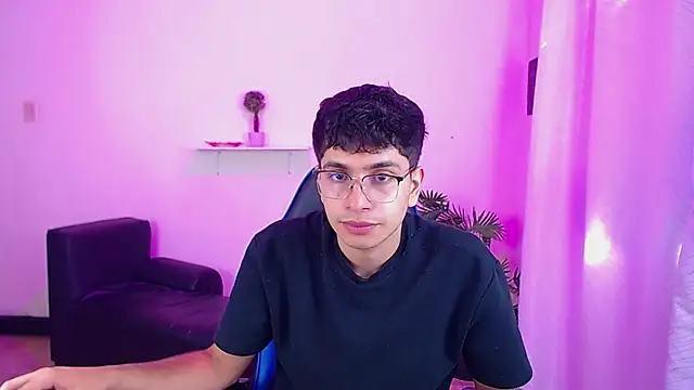 maax 18 online show from 04/06/26, 01:34