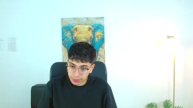 maax 18 online show from 03/25/26, 01:32