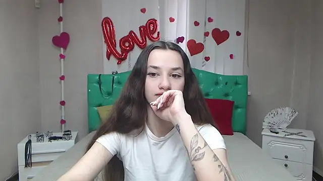 Snapshot of Je55icaBreeze chatting on 04/13/26, 05:11 Je55icaBreeze online show from 04/13/26, 05:11