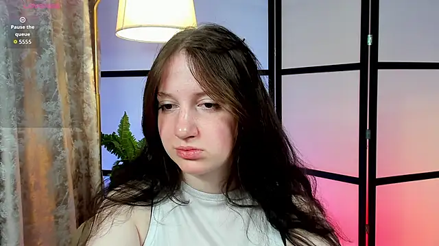 Elisabeth Binder online show from 03/31/26, 04:03