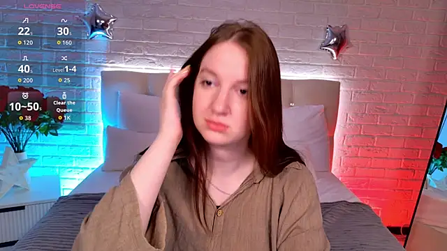 Snapshot of Elisabeth_Binder chatting on 05/31/26, 03:45 Elisabeth Binder online show from 05/31/26, 03:45