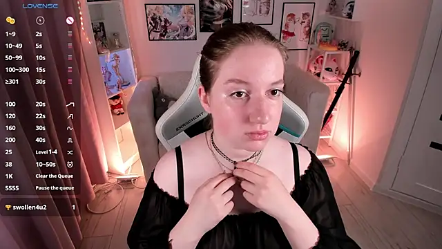 Snapshot of Elisabeth_Binder chatting on 07/10/26, 03:28 Elisabeth Binder online show from 07/10/26, 03:28