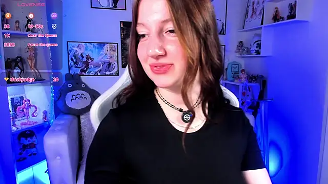 Snapshot of Elisabeth_Binder chatting on 06/28/26, 03:35 Elisabeth Binder online show from 06/28/26, 03:35