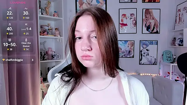 Elisabeth Binder online show from 05/21/26, 03:37