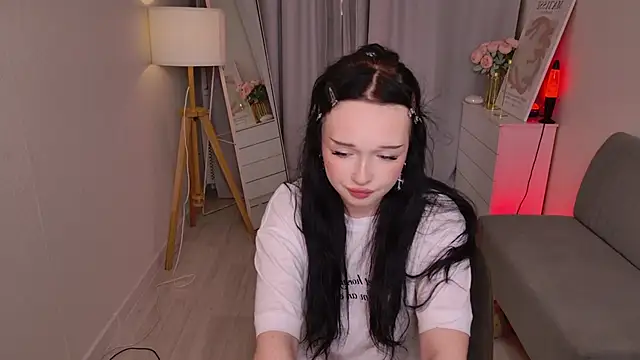 Snapshot of Flora_Ray chatting on 03/25/26, 01:54 Flora Ray online show from 03/25/26, 01:54