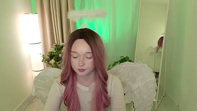 Snapshot of Flora_Ray chatting on 04/03/26, 01:28 Flora Ray online show from 04/03/26, 01:28