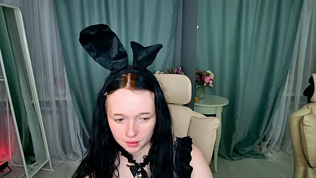 Snapshot of Flora_Ray chatting on 04/04/26, 08:54 Flora Ray online show from 04/04/26, 08:54