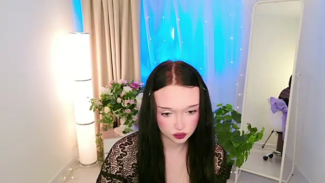 Snapshot of Flora_Ray chatting on 04/06/26, 02:07 Flora Ray online show from 04/06/26, 02:07