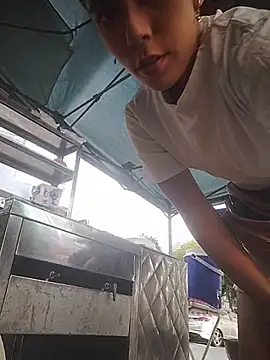 Snapshot of wet_vika chatting on 04/12/26, 12:08 wet vika online show from 04/12/26, 12:08