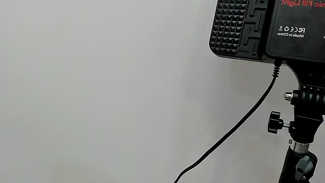 vannellope roberts online show from 04/05/26, 01:51