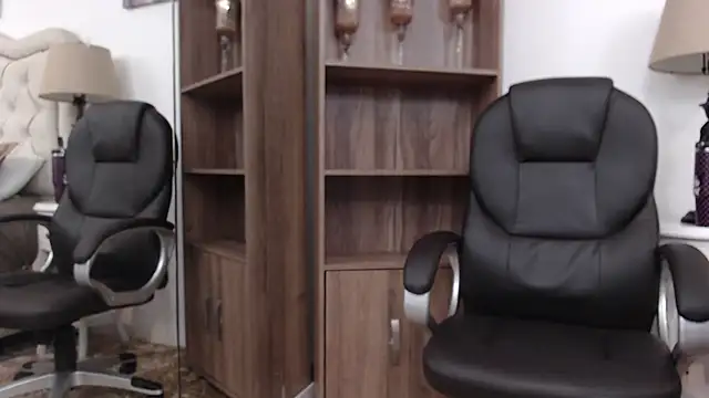 vannellope roberts online show from 04/09/26, 11:49