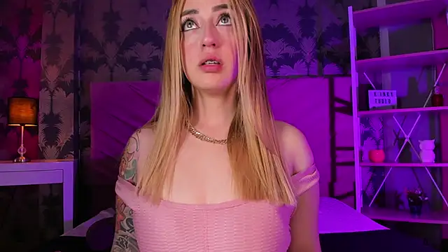 Snapshot of _mykinkydoll_ chatting on 04/04/26, 01:12 mykinkydoll online show from 04/04/26, 01:12