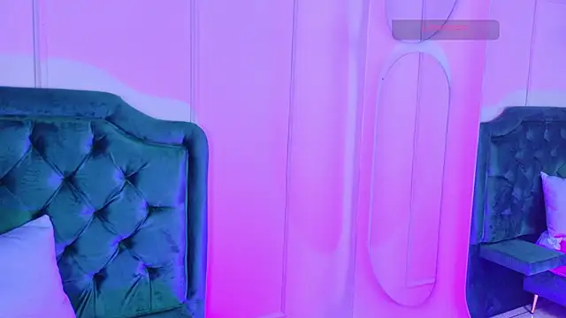 lilyrouses online show from 04/13/26, 07:40