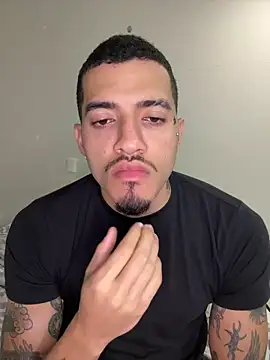 matheusmesso online show from 04/23/26, 01:45