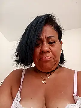 Snapshot of Veronica_missbigg chatting on 04/19/26, 06:10 Veronica missbigg online show from 04/19/26, 06:10
