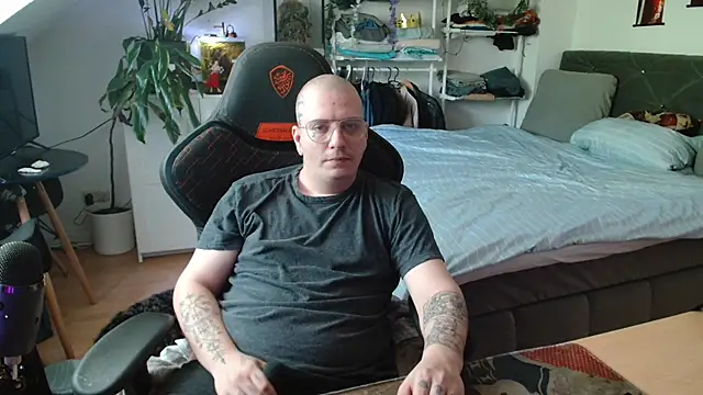 Oderwattboy online show from 05/24/26, 08:25