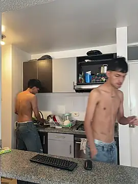 LYAN DYLAN online show from 04/06/26, 09:27