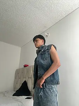 LYAN DYLAN online show from 03/29/26, 08:43