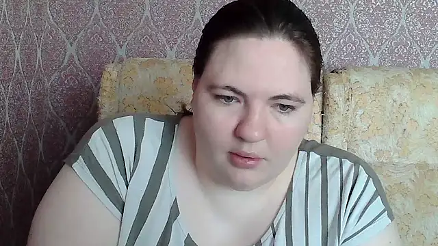 Snapshot of ElviraOreilllyX chatting on 05/04/26, 06:49 ElviraOreilllyX online show from 05/04/26, 06:49