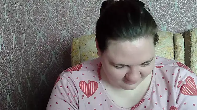 Snapshot of ElviraOreilllyX chatting on 05/26/26, 04:54 ElviraOreilllyX online show from 05/26/26, 04:54