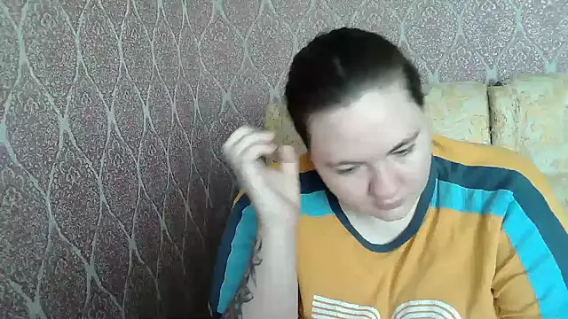Snapshot of ElviraOreilllyX chatting on 05/28/26, 06:54 ElviraOreilllyX online show from 05/28/26, 06:54