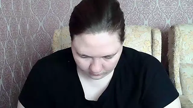 Snapshot of ElviraOreilllyX chatting on 04/24/26, 07:21 ElviraOreilllyX online show from 04/24/26, 07:21