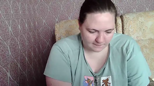 Snapshot of ElviraOreilllyX chatting on 05/18/26, 06:29 ElviraOreilllyX online show from 05/18/26, 06:29