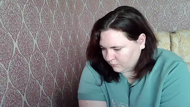 Snapshot of ElviraOreilllyX chatting on 04/07/26, 08:05 ElviraOreilllyX online show from 04/07/26, 08:05